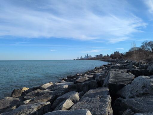 Looking south along Lake Michigan with a view of the Chicago skyline